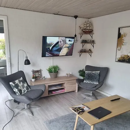 Lovely In For 6 Guests Apartamento